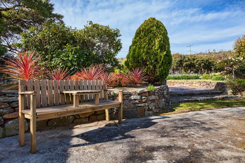 Wintersun Gardens Motel - Sunshine Coast Tourism 30