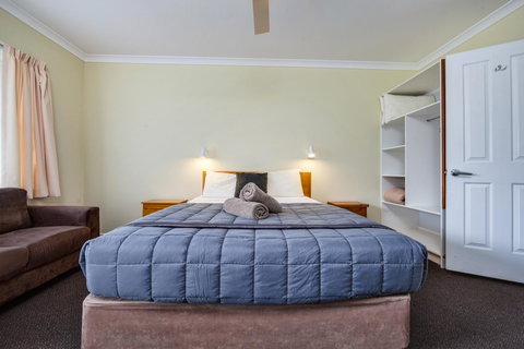 Wintersun Gardens Motel - Sunshine Coast Tourism 41