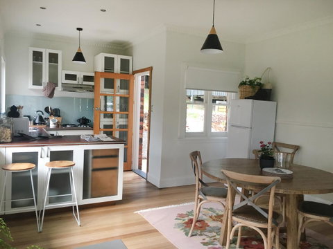 Highfield's Other House - Sunshine Coast Tourism 4