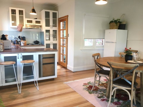 Highfield's Other House - Sunshine Coast Tourism 7
