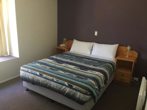 The Fox And Hounds Historic Hotel - Sunshine Coast Tourism 10