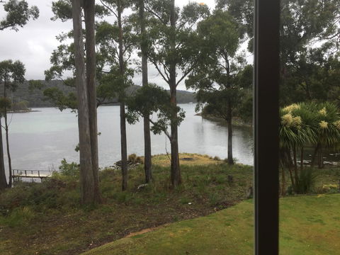 The Fox And Hounds Historic Hotel - Sunshine Coast Tourism 9