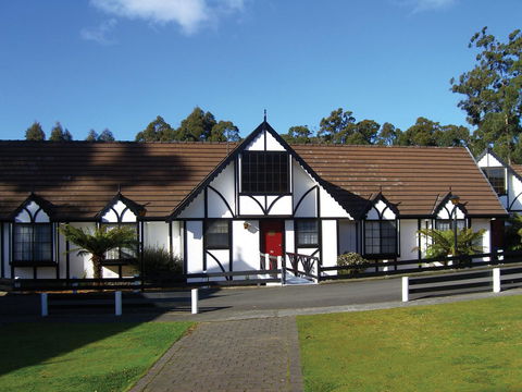 The Fox And Hounds Historic Hotel - Sunshine Coast Tourism 0