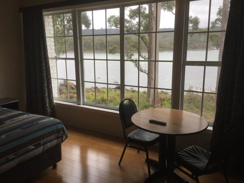 The Fox And Hounds Historic Hotel - Sunshine Coast Tourism 5