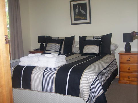 Drumreagh Cabins - Sunshine Coast Tourism 1