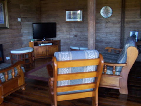 Drumreagh Cabins - Sunshine Coast Tourism 10