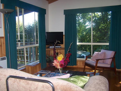 Drumreagh Cabins - Sunshine Coast Tourism 29