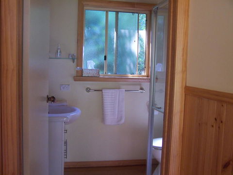Drumreagh Cabins - Sunshine Coast Tourism 38