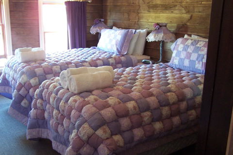 Drumreagh Cabins - Sunshine Coast Tourism 16