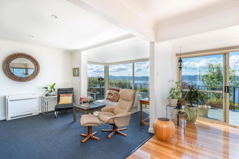 Sunrise On The Bay - Sunshine Coast Tourism 8