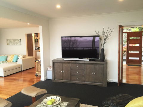 Sunrise On The Bay - Sunshine Coast Tourism 13