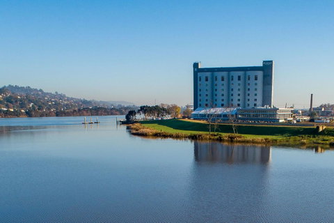 Peppers Silo - Sunshine Coast Tourism 1