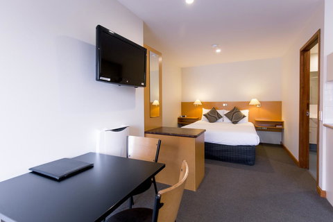 Bay Hotel Apartments - Sunshine Coast Tourism 20