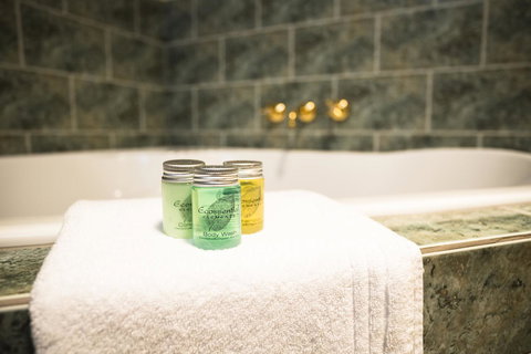 Cradle Forest Inn - Holiday Sunshine Coast 25