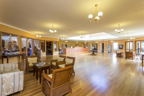 Panorama Hotel St Helens - Sunshine Coast Tourism 23