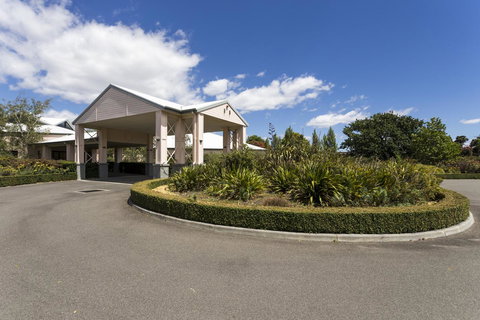 Panorama Hotel St Helens - Sunshine Coast Tourism 12