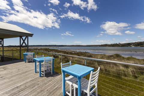 Panorama Hotel St Helens - Sunshine Coast Tourism 13