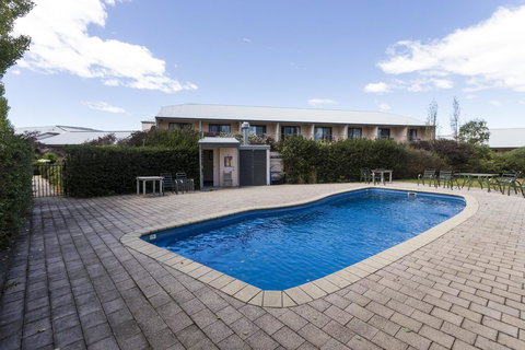 Panorama Hotel St Helens - Sunshine Coast Tourism 10