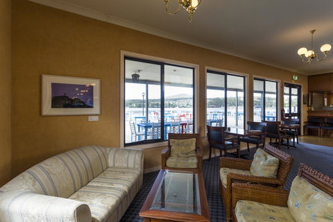 Panorama Hotel St Helens - Sunshine Coast Tourism 16