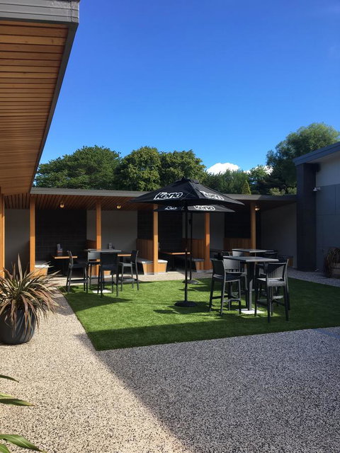 Risdon Brook Hotel - Sunshine Coast Tourism 5