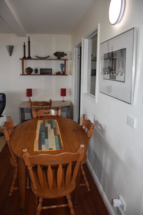 Beachside Taroona With Spa - Sunshine Coast Tourism 9