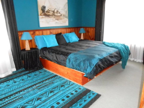 Tidelines Of Bicheno - Sunshine Coast Tourism 37