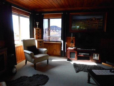 Tidelines Of Bicheno - Sunshine Coast Tourism 32