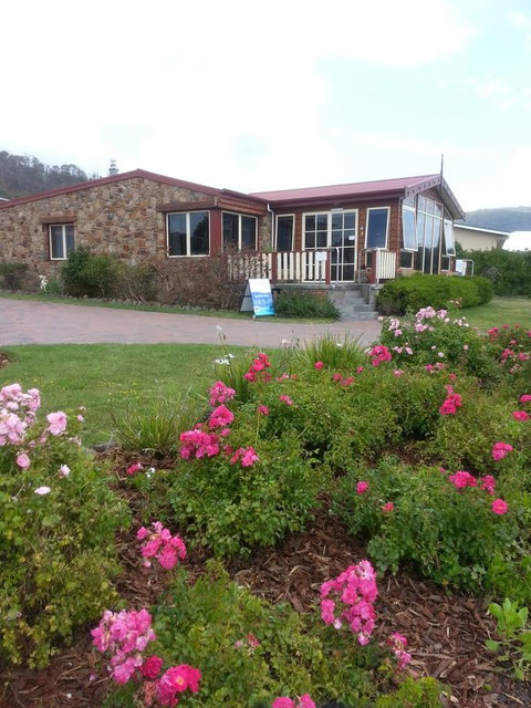 Tidelines Of Bicheno - Sunshine Coast Tourism 8