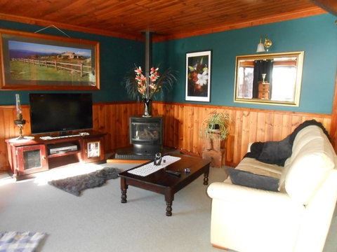 Tidelines Of Bicheno - Sunshine Coast Tourism 33