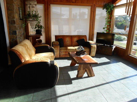 Tidelines Of Bicheno - Sunshine Coast Tourism 30