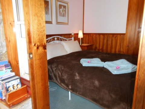 Tidelines Of Bicheno - Sunshine Coast Tourism 4