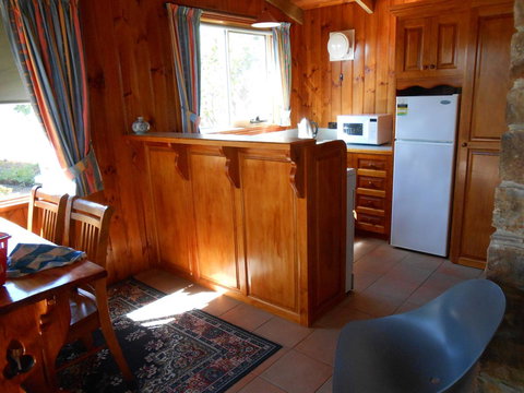 Tidelines Of Bicheno - Sunshine Coast Tourism 21