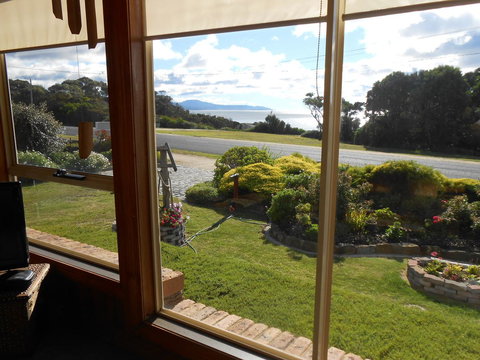 Tidelines Of Bicheno - Sunshine Coast Tourism 39