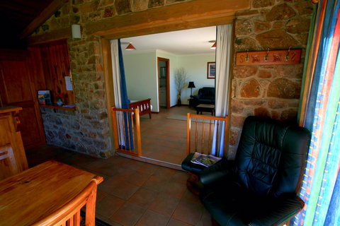 Tidelines Of Bicheno - Sunshine Coast Tourism 22