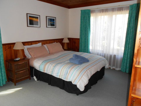 Tidelines Of Bicheno - Sunshine Coast Tourism 16