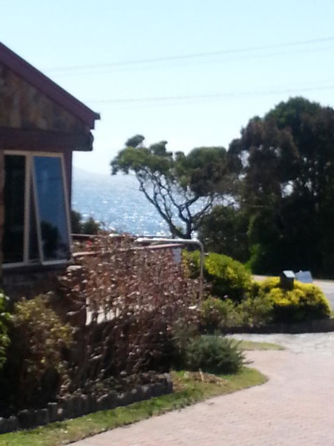 Tidelines Of Bicheno - Sunshine Coast Tourism 7