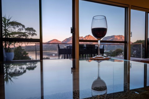Arthouse Freycinet - Holiday Sunshine Coast 6