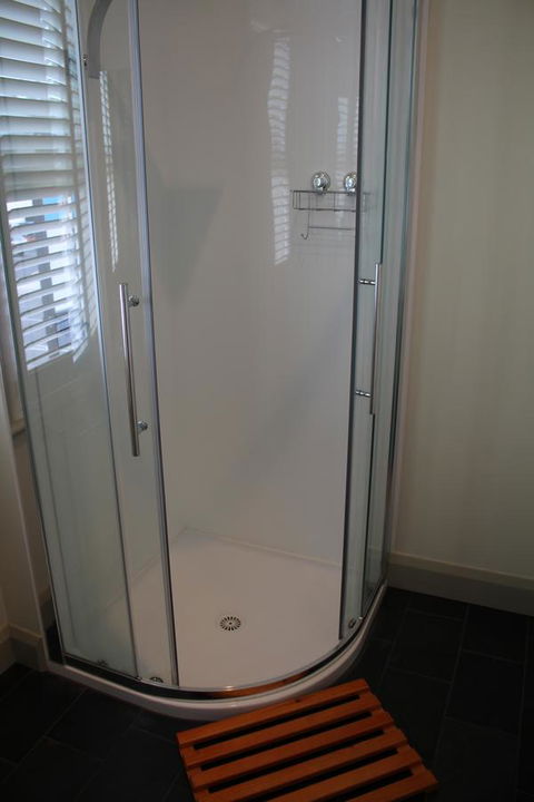 The Tasmanian Inn - Holiday Sunshine Coast 33