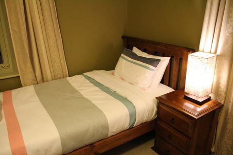 The Tasmanian Inn - Holiday Sunshine Coast 44