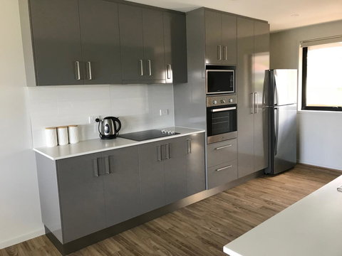 Self Contained Beach View Apartment - Holiday Sunshine Coast 7