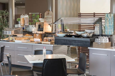 Travelodge Hotel Hobart Airport - Sunshine Coast Tourism 14