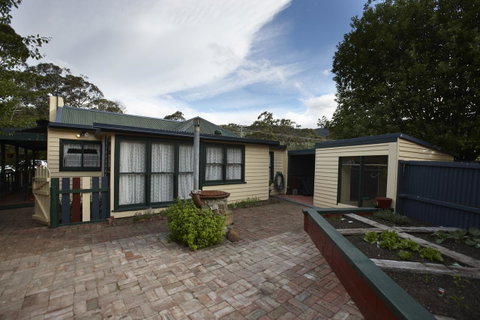 Blue Wren Riverside Cottage - Sunshine Coast Tourism 14