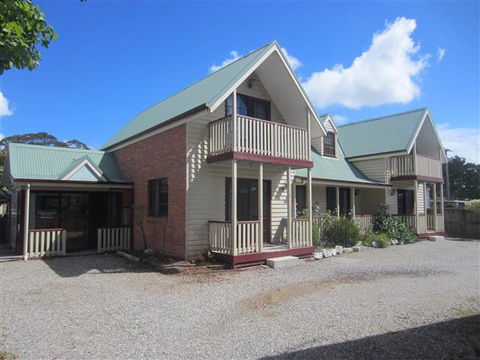 Kitty\'s Cottages - Managed By BIG4 Strahan Holiday Retreat - Sunshine Coast Tourism 4
