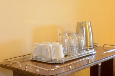 Edinburgh Gallery Bed & Breakfast - Sunshine Coast Tourism 42