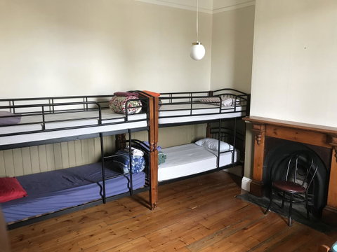 Arthouse Hostel - Sunshine Coast Tourism 10