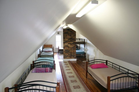 Arthouse Hostel - Sunshine Coast Tourism 23