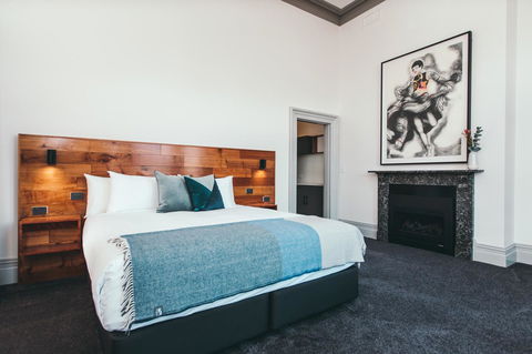Maylands Lodge - Sunshine Coast Tourism 21