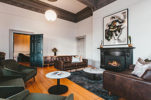 Maylands Lodge - Sunshine Coast Tourism 19