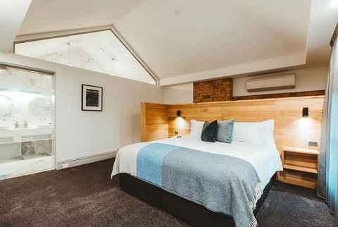 Maylands Lodge - Sunshine Coast Tourism 9