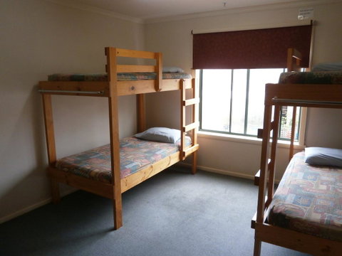 Launceston Backpackers - Sunshine Coast Tourism 1